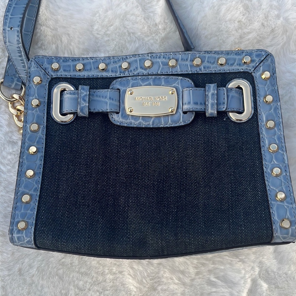 Michael Kors Selma Denim Light Blue Gold Studded Crossbody Shoulder Bag Hand Bag